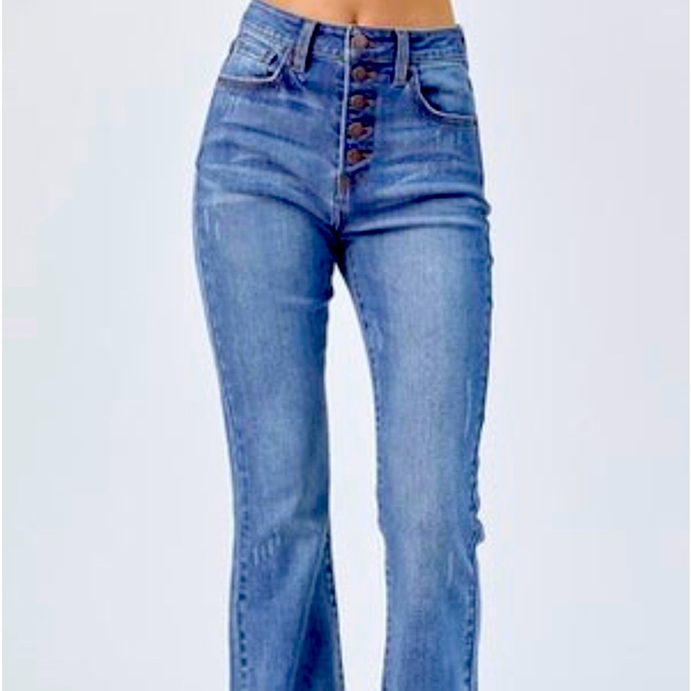 Size 5 Risen button fly jeans.